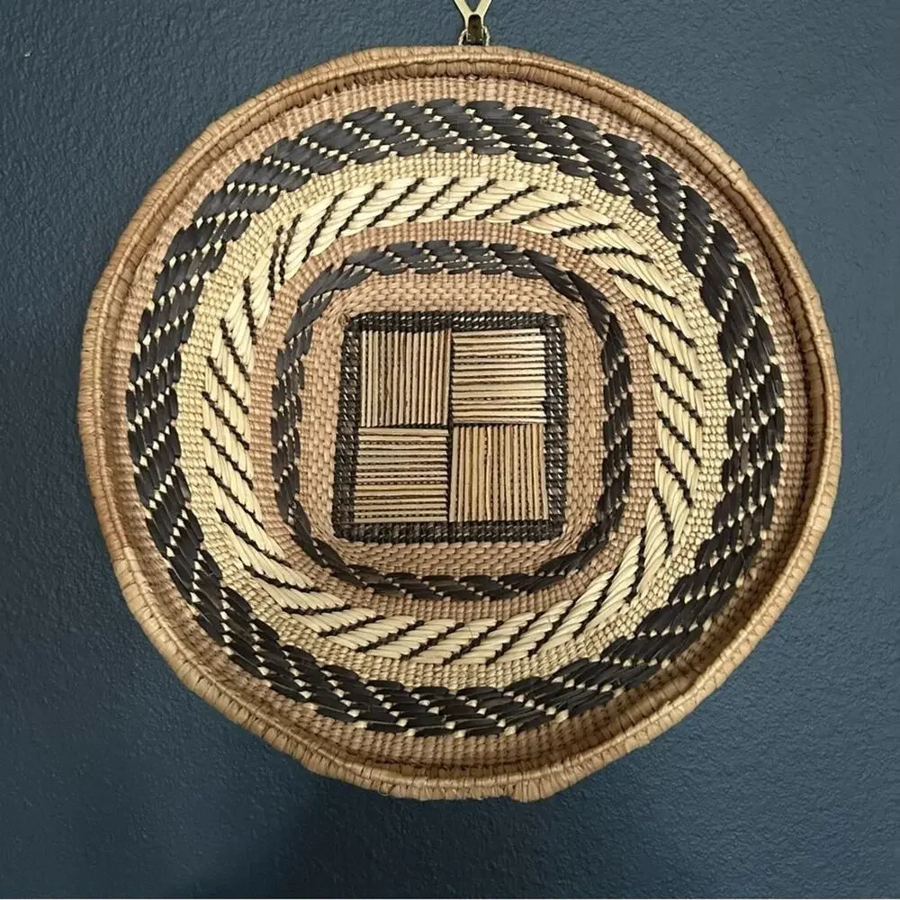 Binga Basket Tonga Zimbabwe Handwoven Decorative Basket in Tan and Brown